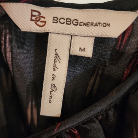 BCBGeneration Size M Dress, Black and Magenta - Picture 4 of 4